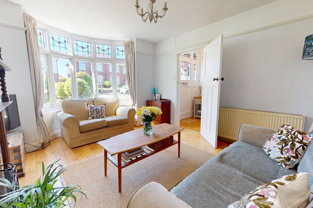 Property photo 3 of 18