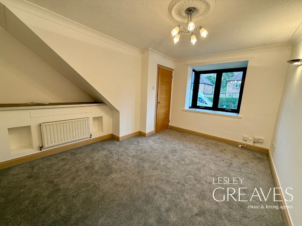 Property photo 3 of 7 Living Room