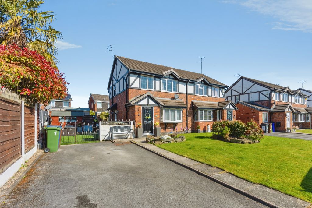 Property photo 1 of 15