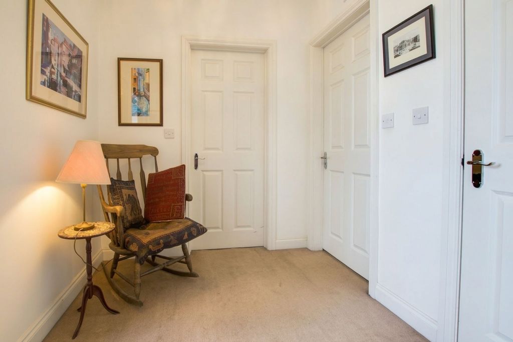 Additional image 26 of 5 bed semi-detached house for saleKnighton Road, Leicester LE2