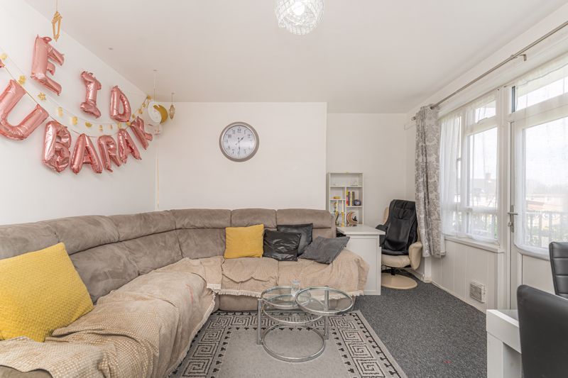 Property photo 3 of 19 Photo 12