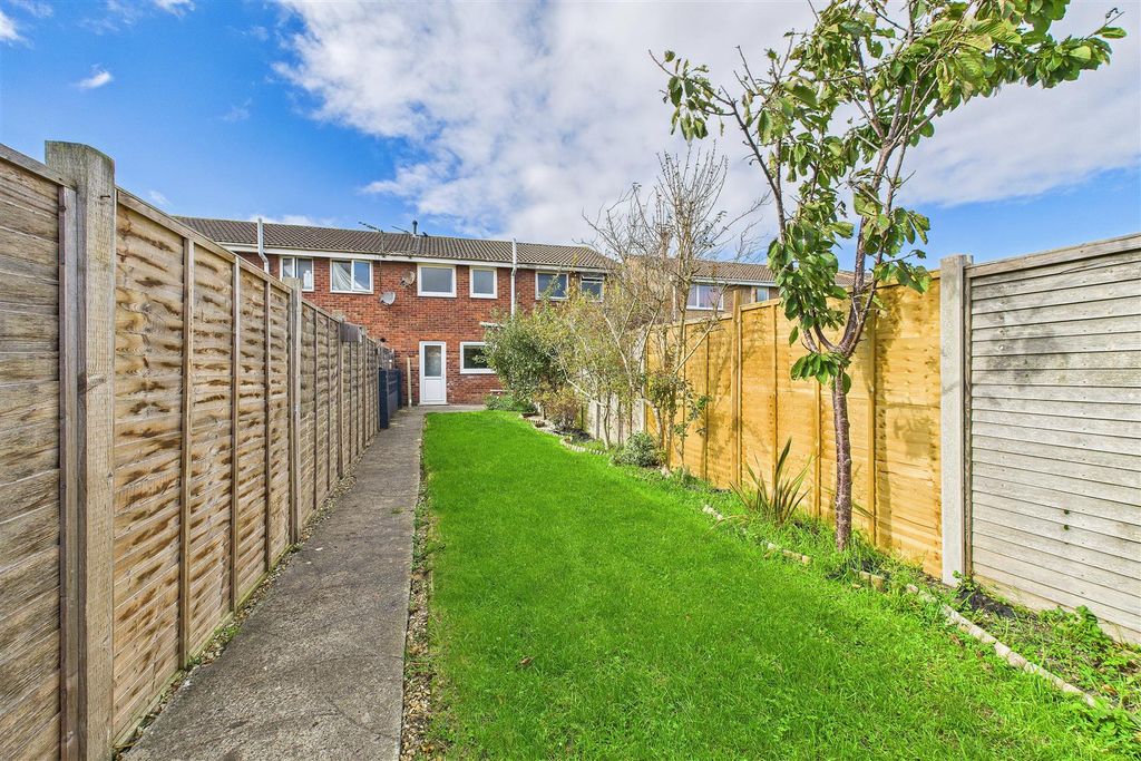 Property photo 2 of 12