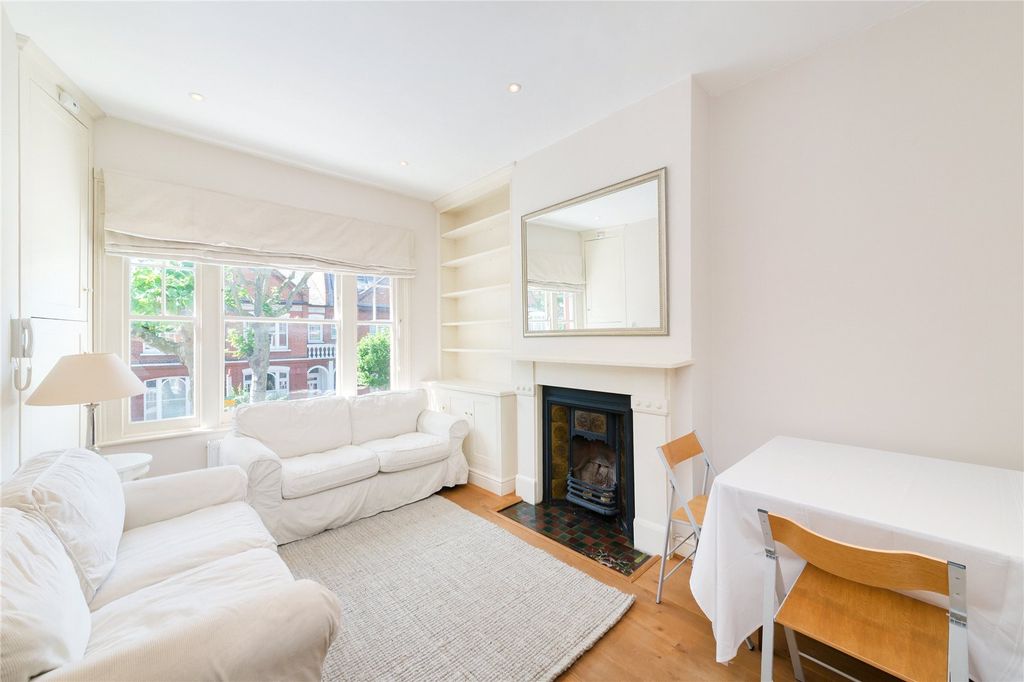 Property photo 1 of 11 Reception Room