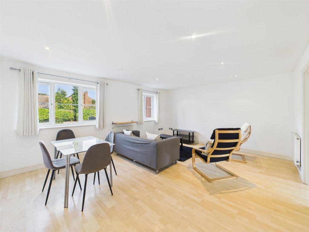 Property photo 1 of 6 Cam04063G0-Pr0117-Still004.Jpg