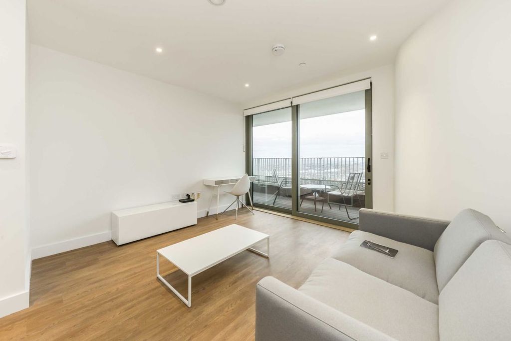 Property photo 1 of 5