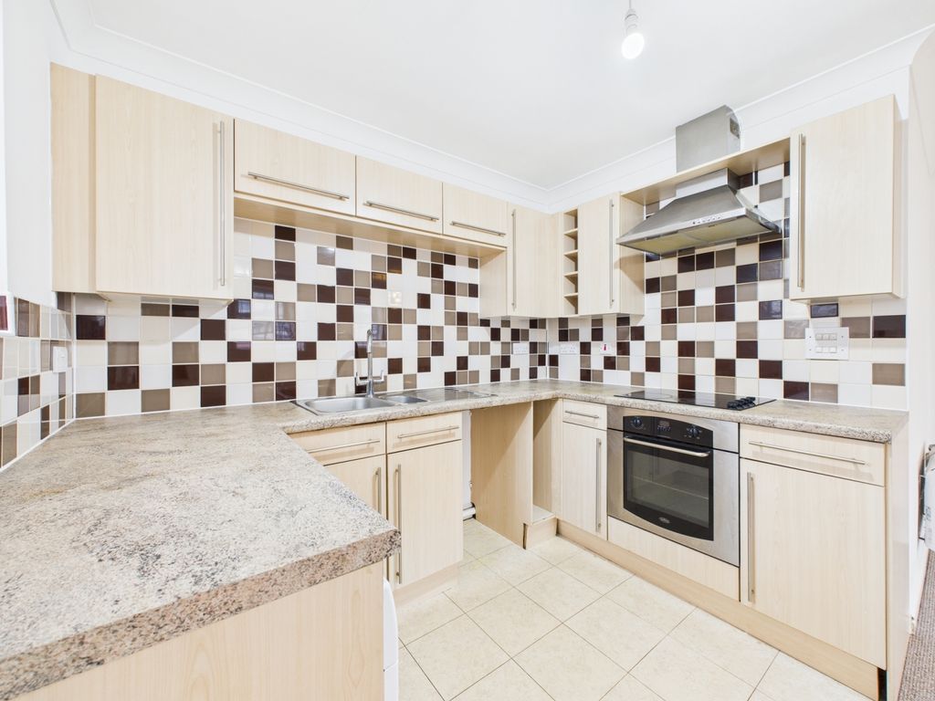 Property photo 1 of 6 Cam03062G0-Pr0206-Still001