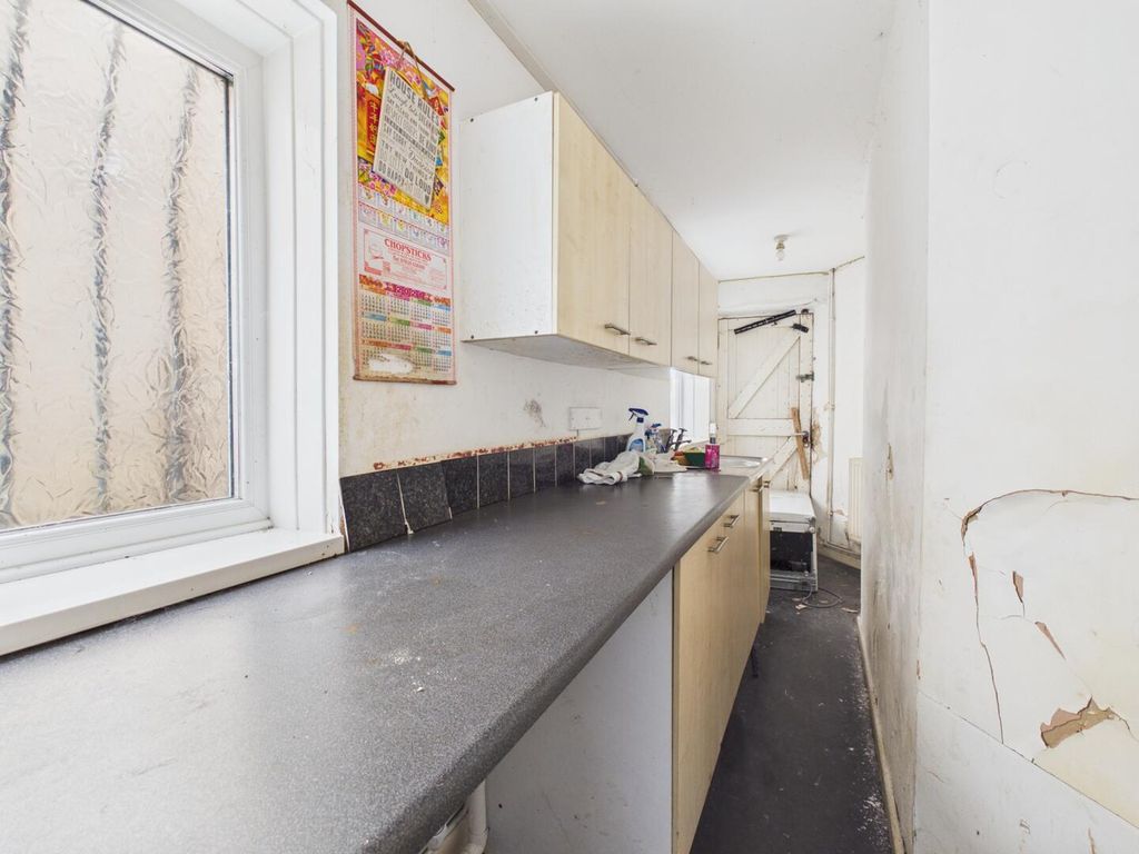 Property photo 3 of 5 Utility Room