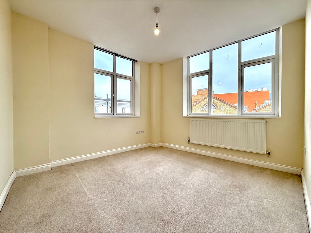 Property photo 3 of 5 Annex