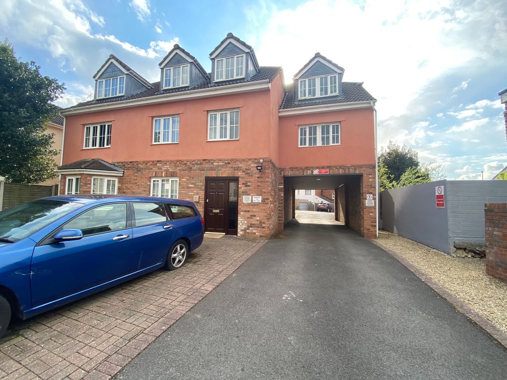 Property photo 1 of 8