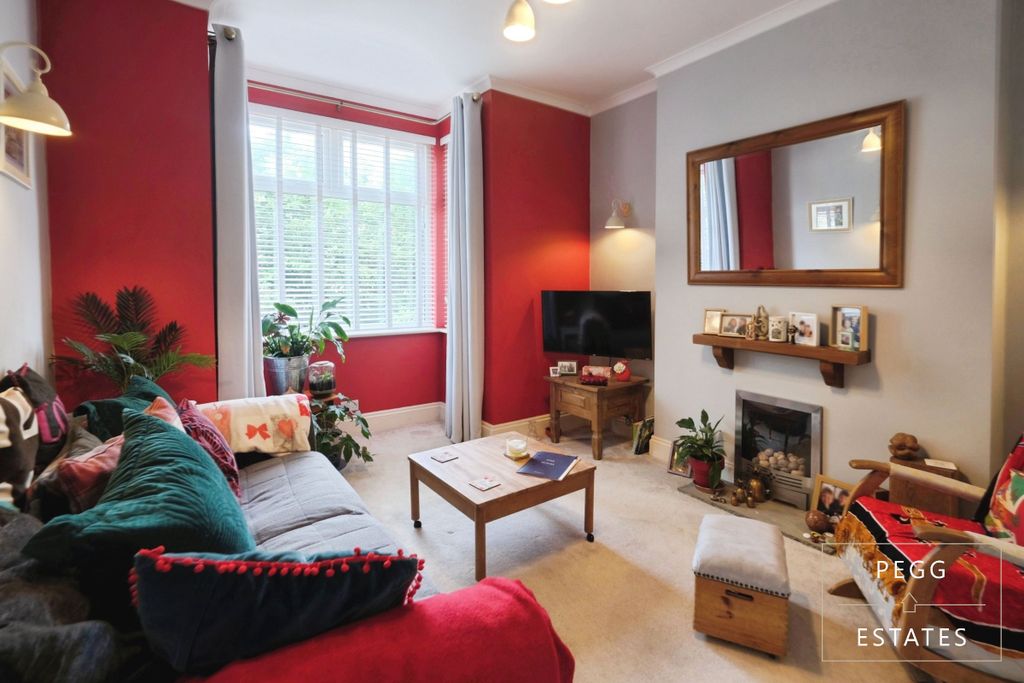 Property photo 3 of 19
