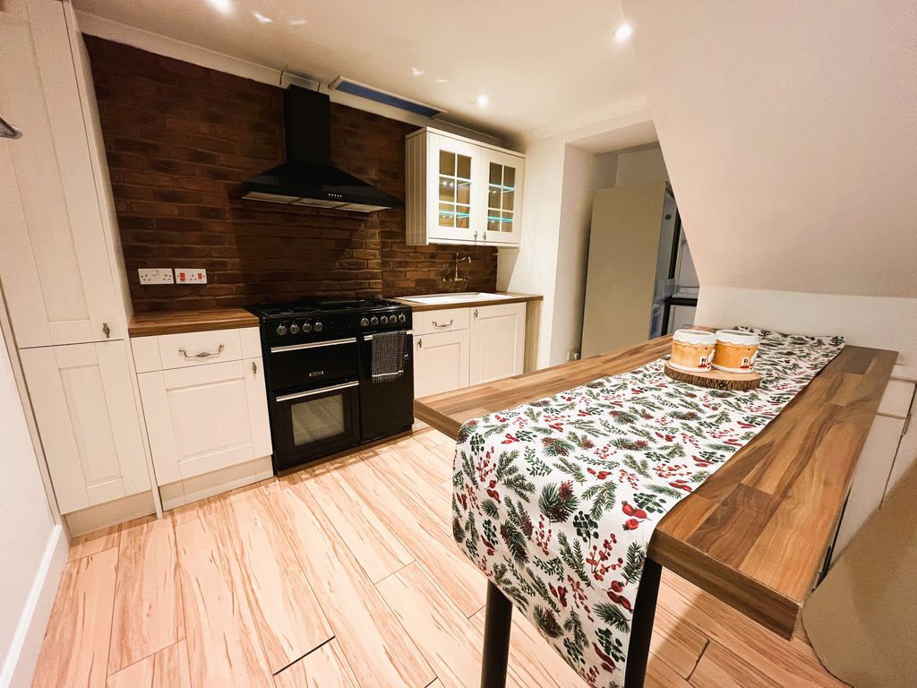 Property photo 1 of 15 Kitchen