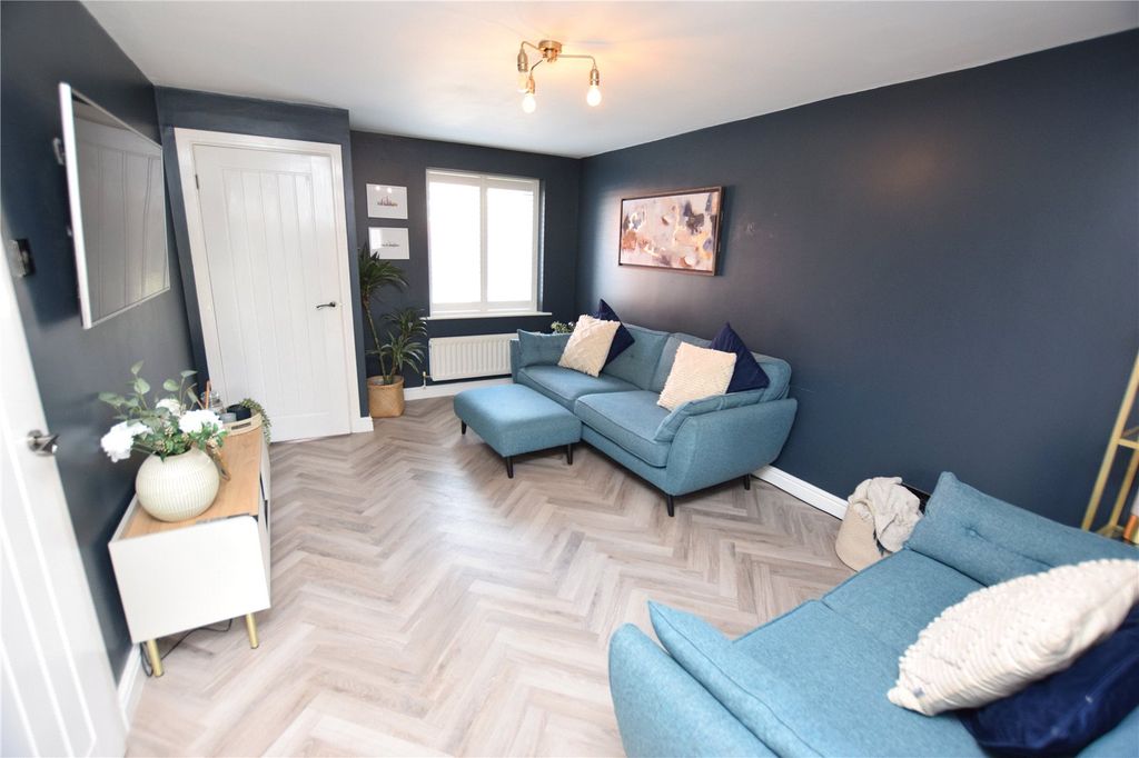 Property photo 2 of 13 Picture No. 03
