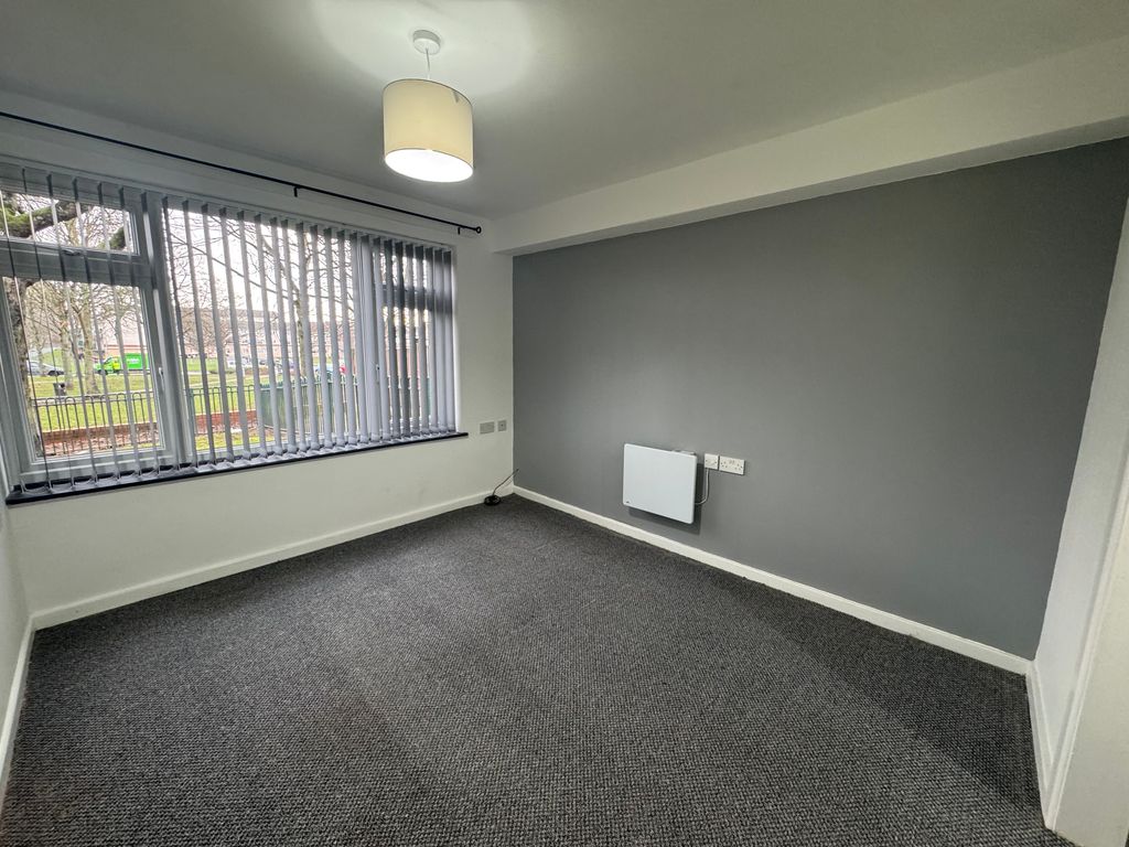 Property photo 3 of 6 Img_3946