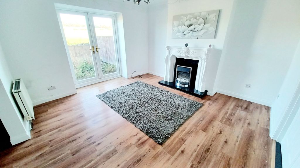 Property photo 3 of 19 20251028_103108