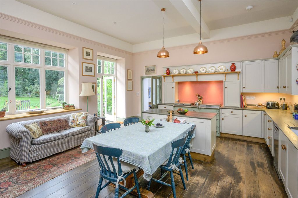 Property photo 2 of 35 Kitchen