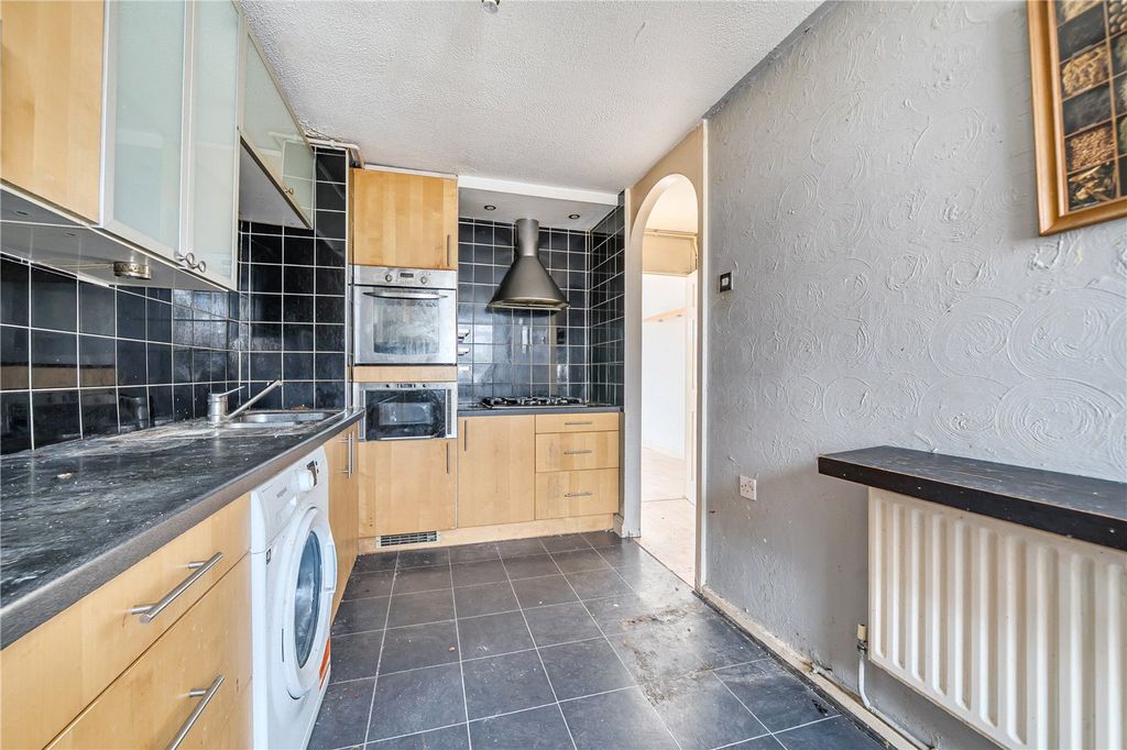 Property photo 3 of 18 Picture No. 05