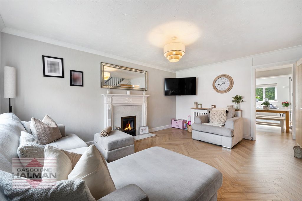 Property photo 2 of 15 Living Room