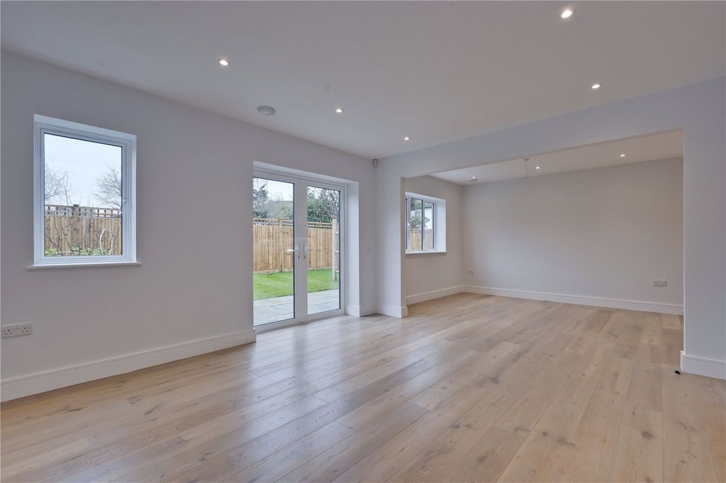 Property photo 2 of 14 Drawing Room