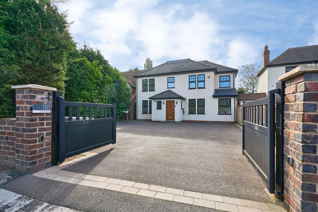 Property photo 1 of 30 Front A With Gates