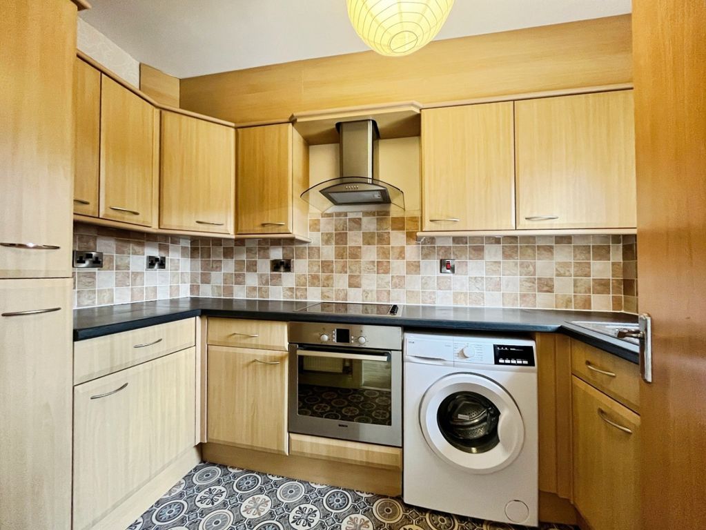 Property photo 3 of 13 4235516