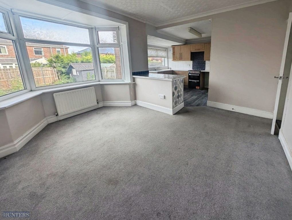 Property photo 2 of 11 Dining