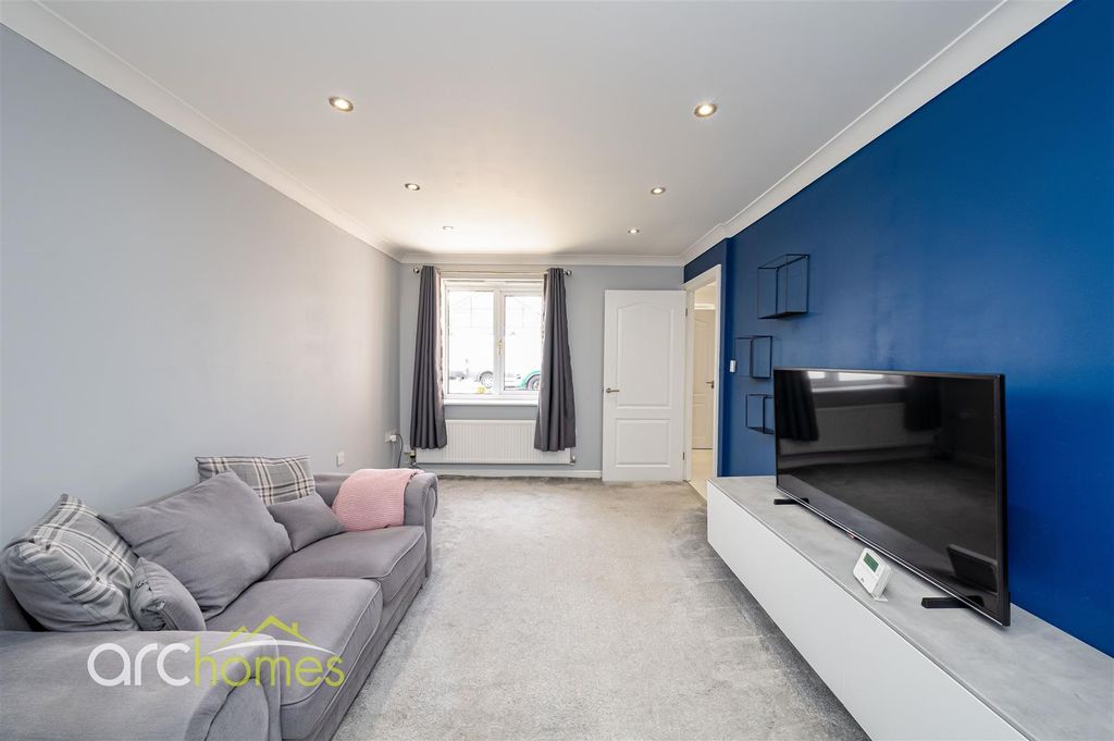 Property photo 2 of 21 Ancroft-6.Jpg