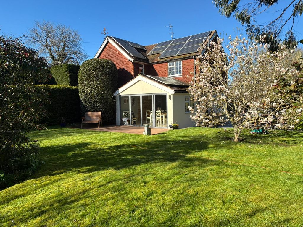 Property photo 1 of 32