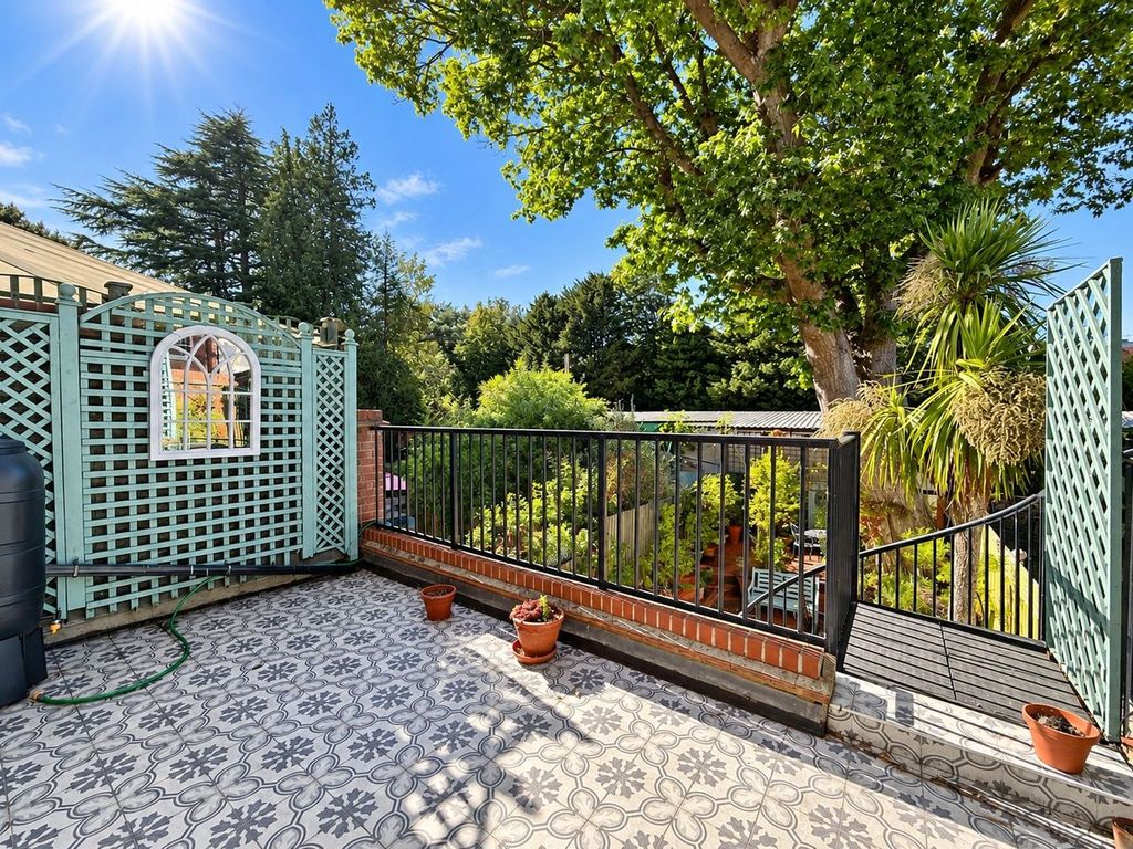 Property photo 3 of 14