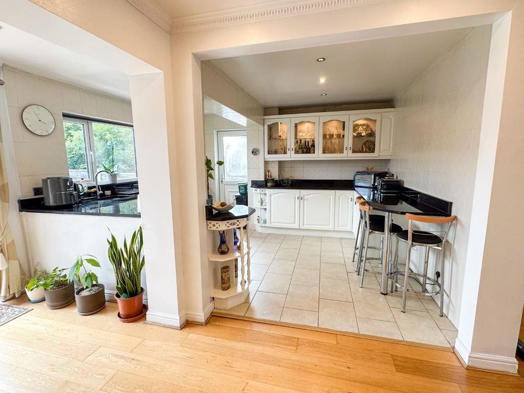 Property photo 3 of 25 Img_8892.Jpg