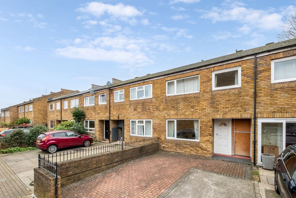 Property photo 1 of 16