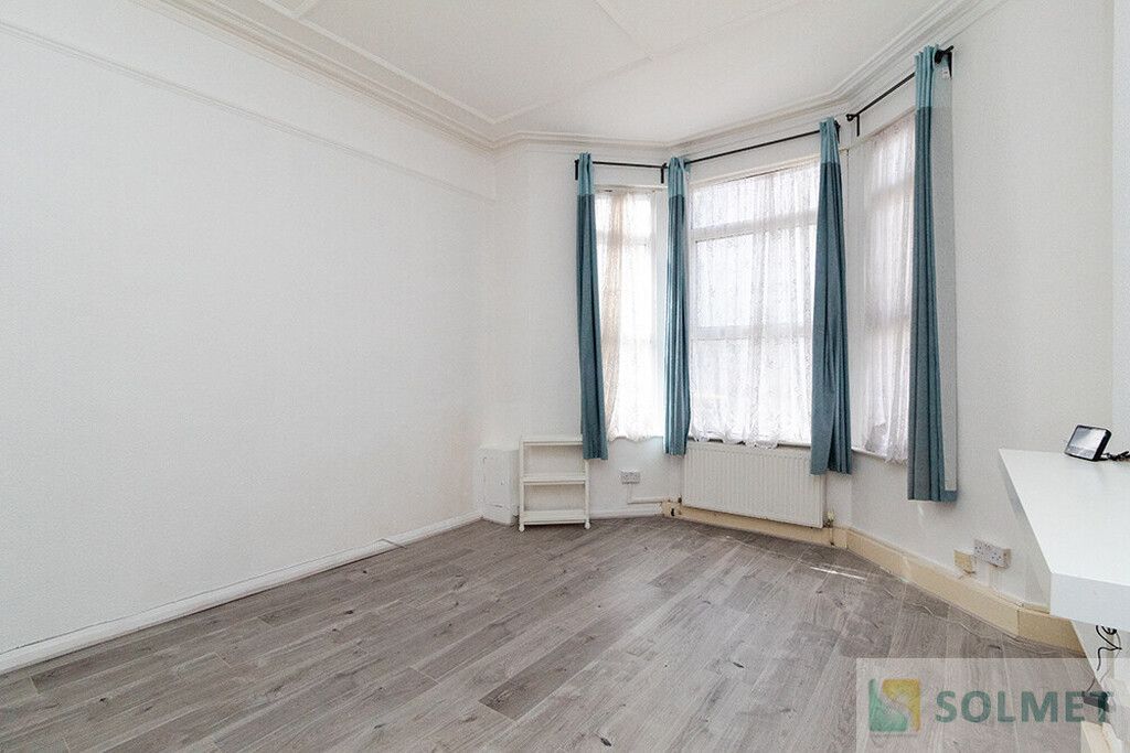 Property photo 2 of 13 2