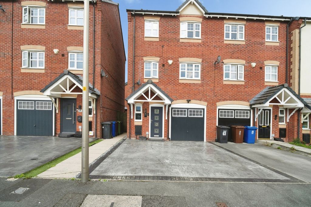 Property photo 1 of 26 Pbox-Img.Jpg