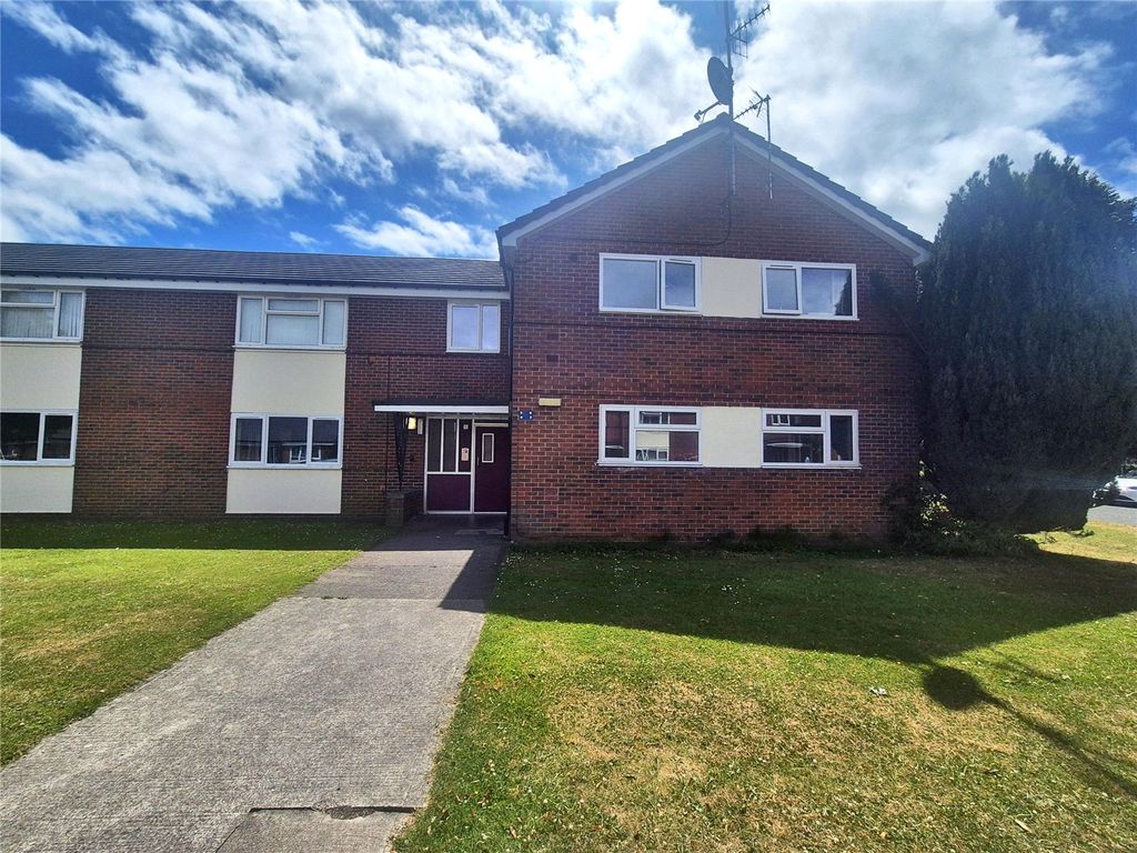 Property photo 1 of 9 Front