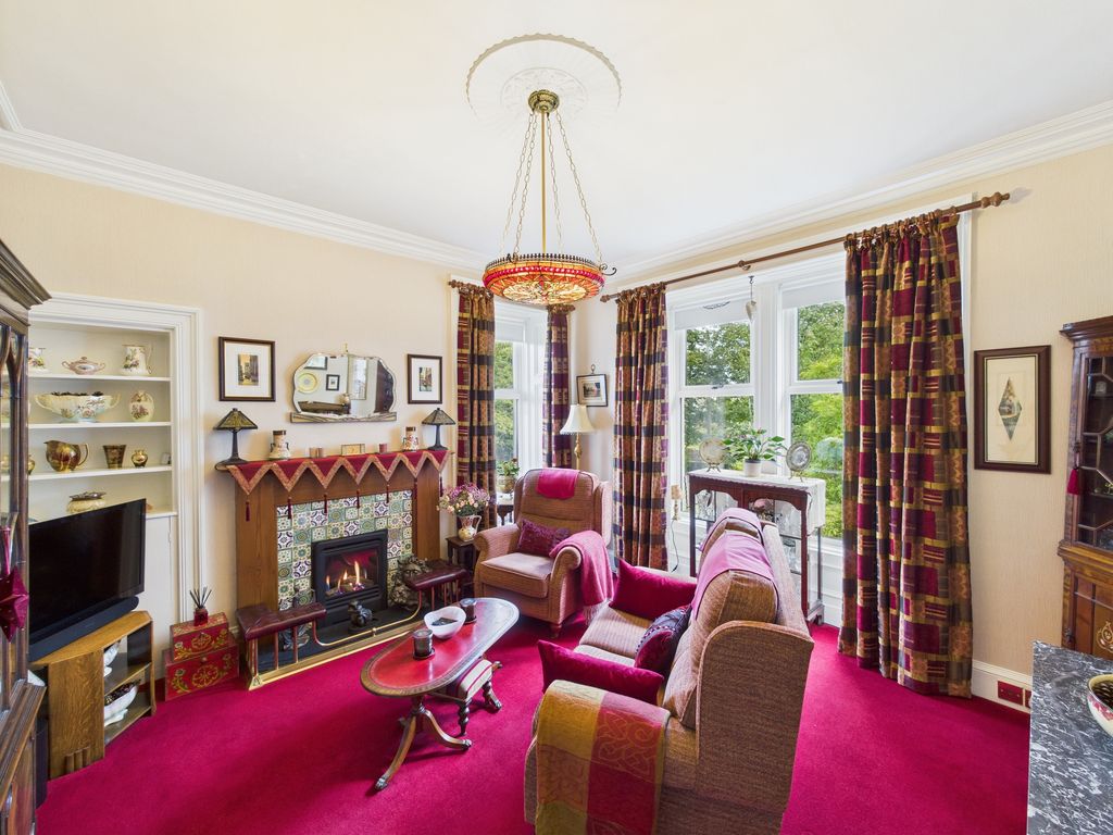 Property photo 3 of 26