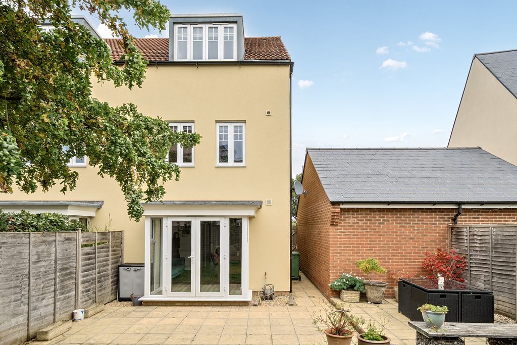 Property photo 3 of 23