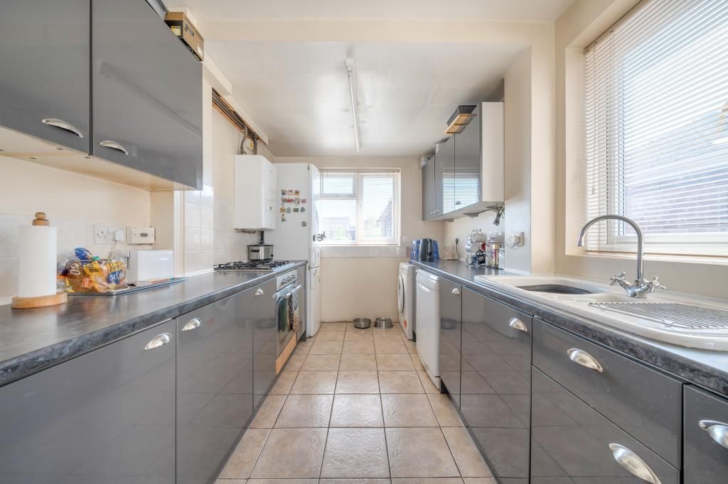 Property photo 2 of 22 Kitchen