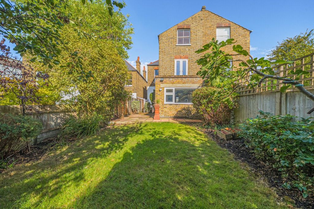 Property photo 2 of 19 Picture No. 06