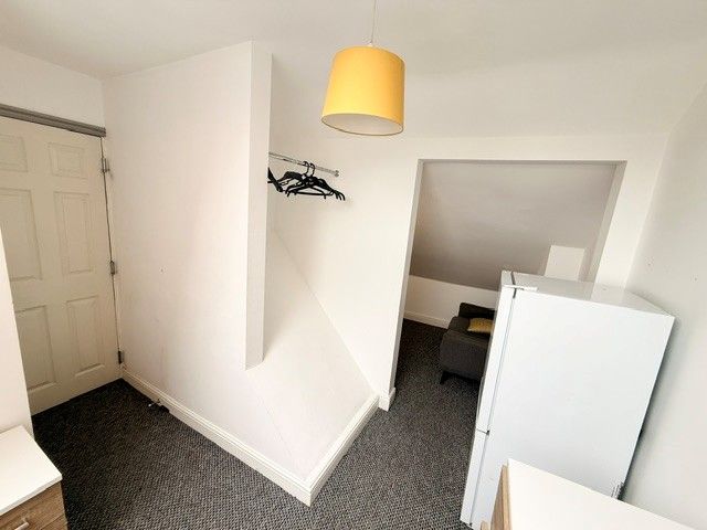 Property photo 3 of 11 Image