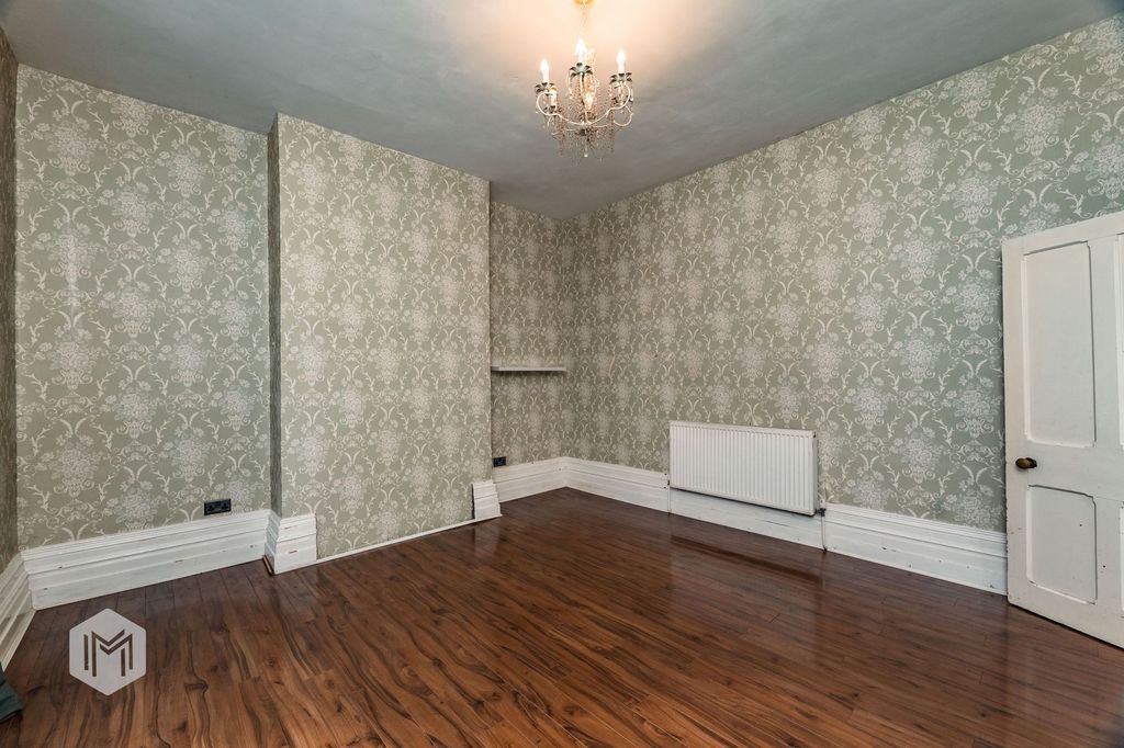 Property photo 3 of 38