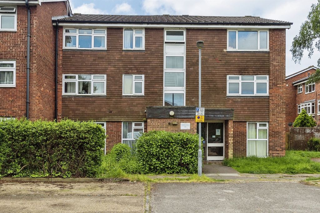 Property photo 2 of 13