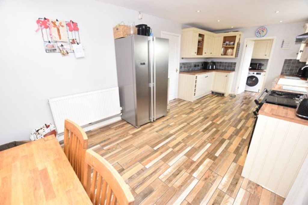 Property photo 2 of 29