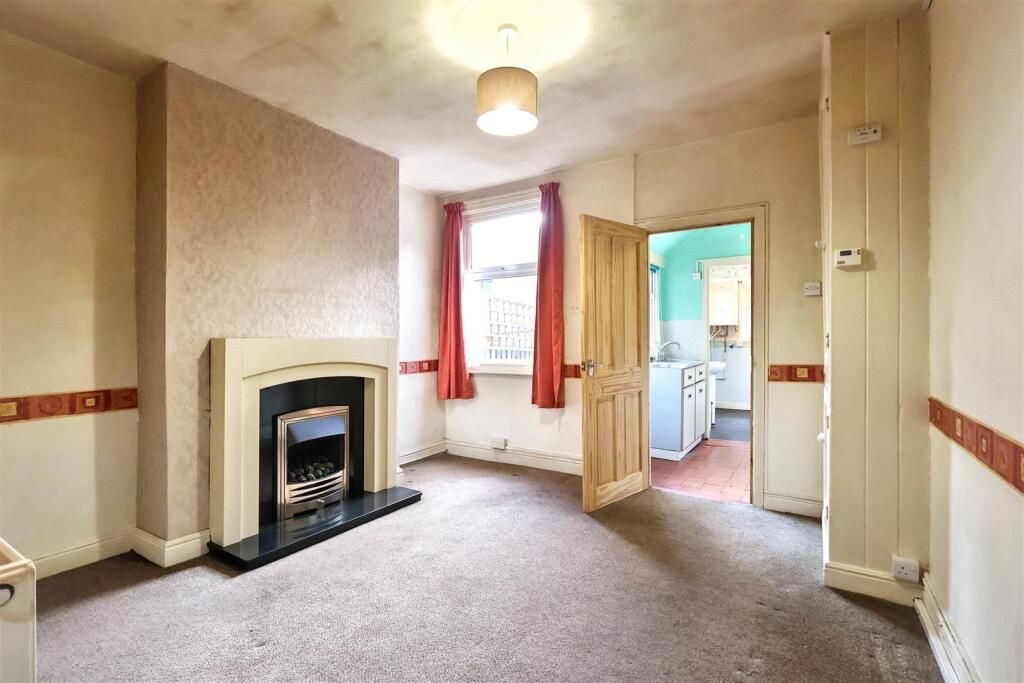 Property photo 2 of 19