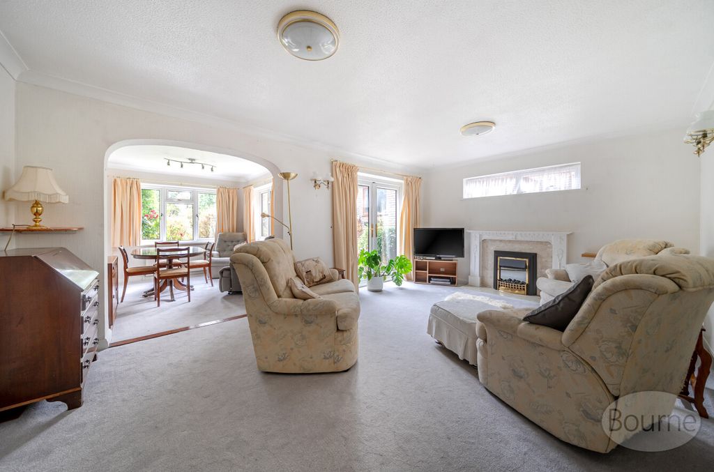 Property photo 2 of 20 6B10E0A3-F757-4B1...