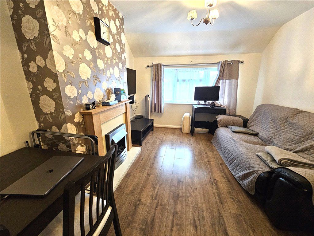 Property photo 2 of 20 Picture No. 24