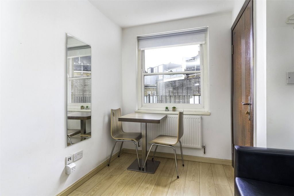 Property photo 1 of 6 Picture No. 05