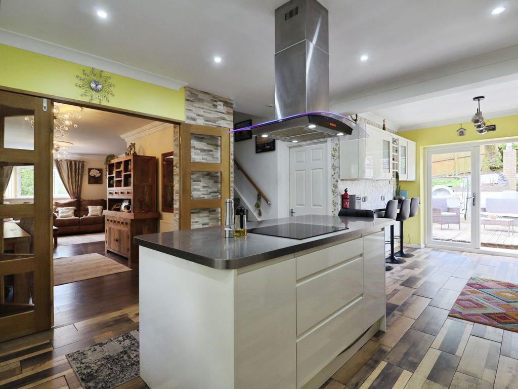Property photo 1 of 30