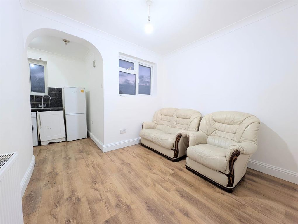 Property photo 2 of 7 06692c11-98c2-46ce-B939-d19Ed8d4d5Ea.Jpg