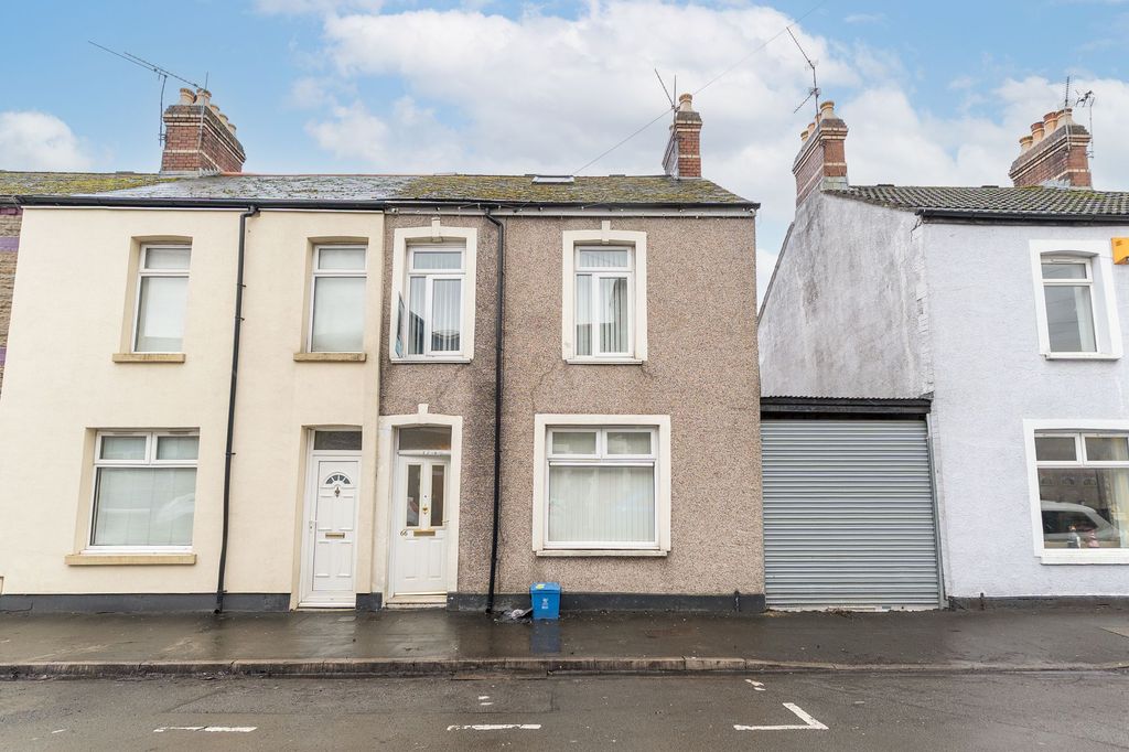 Property photo 1 of 20