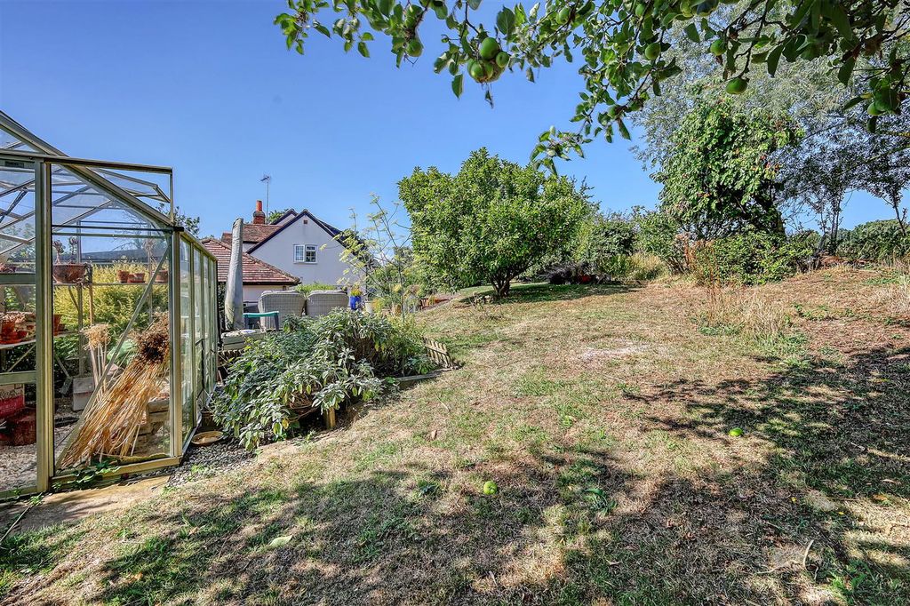 Property photo 3 of 38