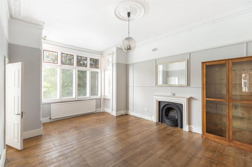 Property photo 1 of 17 Picture No. 02